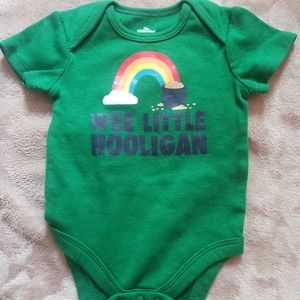 Any item from my closet with a🌹is 5 for $20! Cute onesie Size 0-3 month